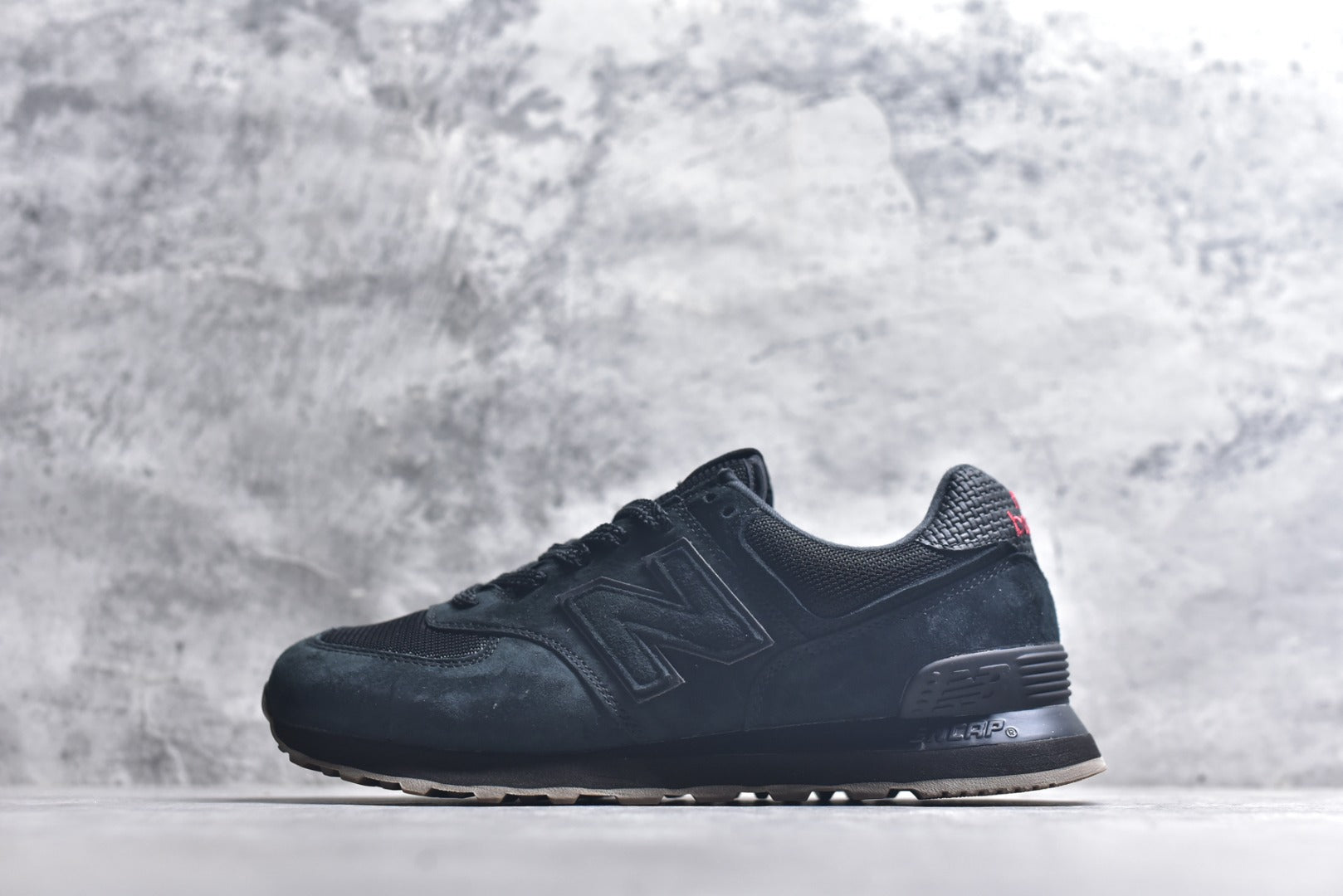 New Balance NB574 Low-Top Retro Casual Running Shoe U5748HM