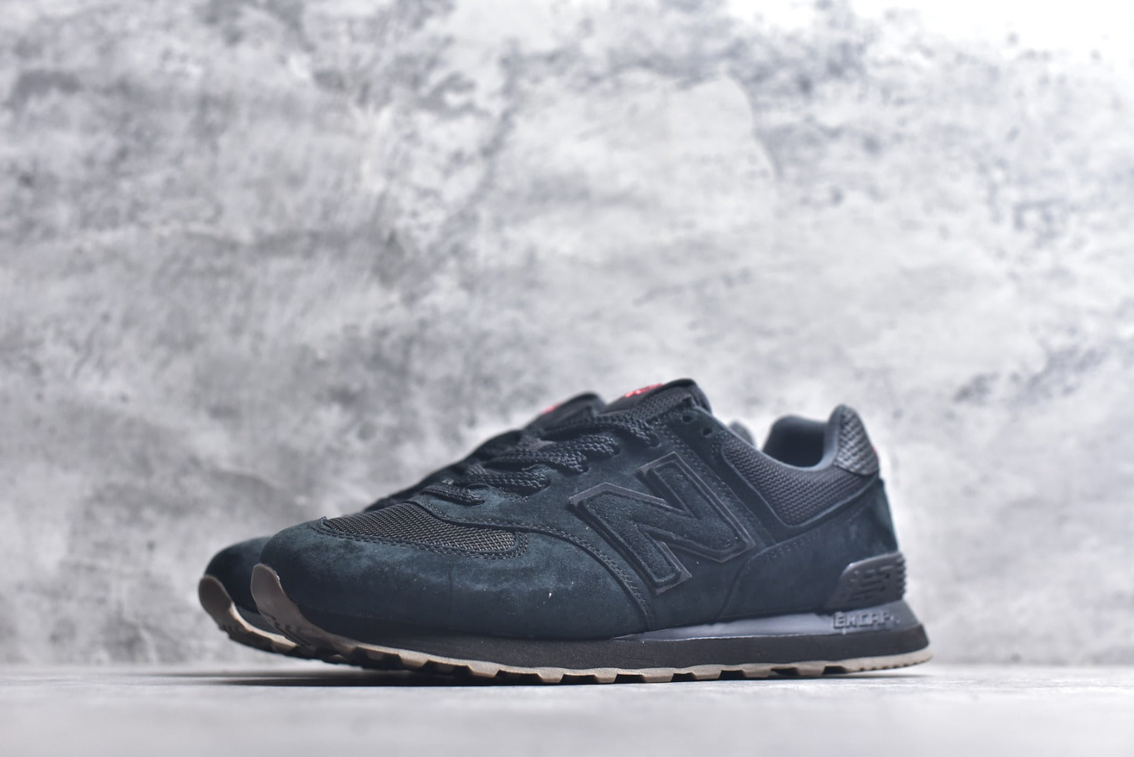New Balance NB574 Low-Top Retro Casual Running Shoe U5748HM