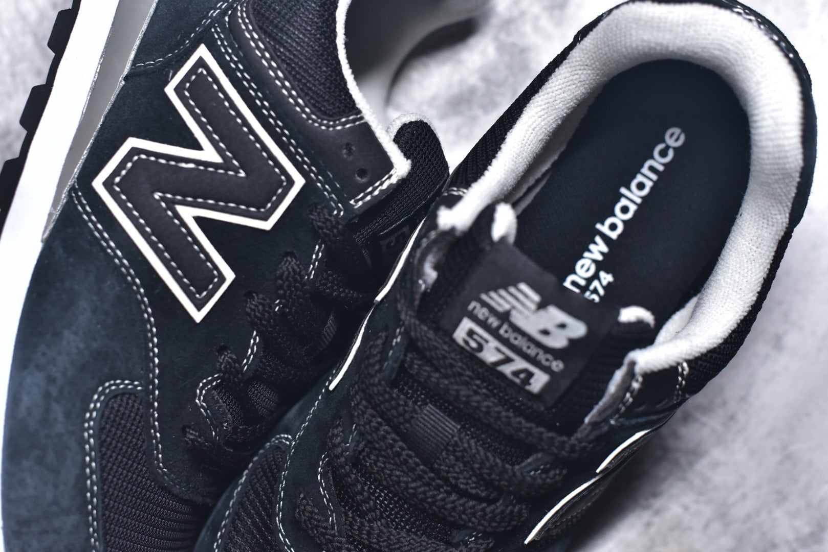 New Balance NB574 Low-Top Retro Casual Running Shoe U574NAB