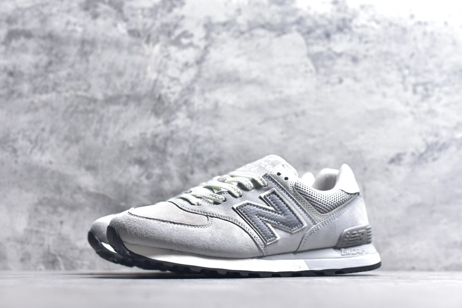 New Balance NB574 Low-Top Retro Casual Running Shoe U574AL2