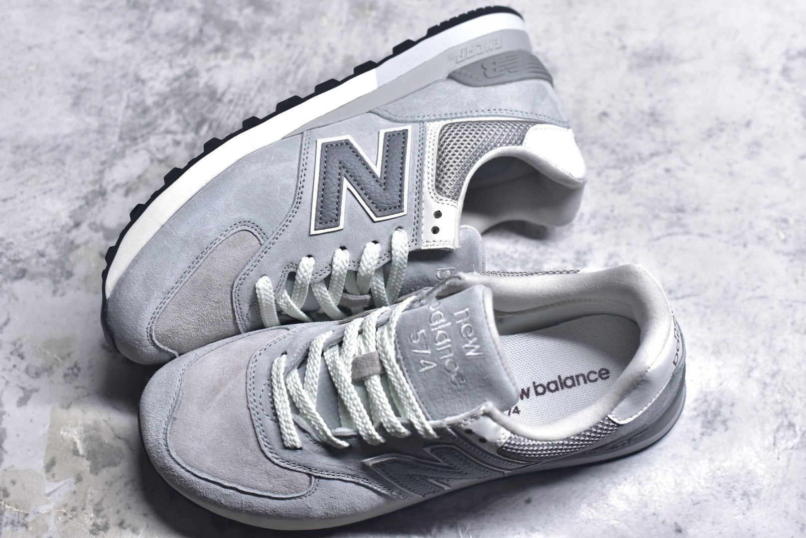 New Balance NB574 Low-Top Retro Casual Running Shoe U574AL2