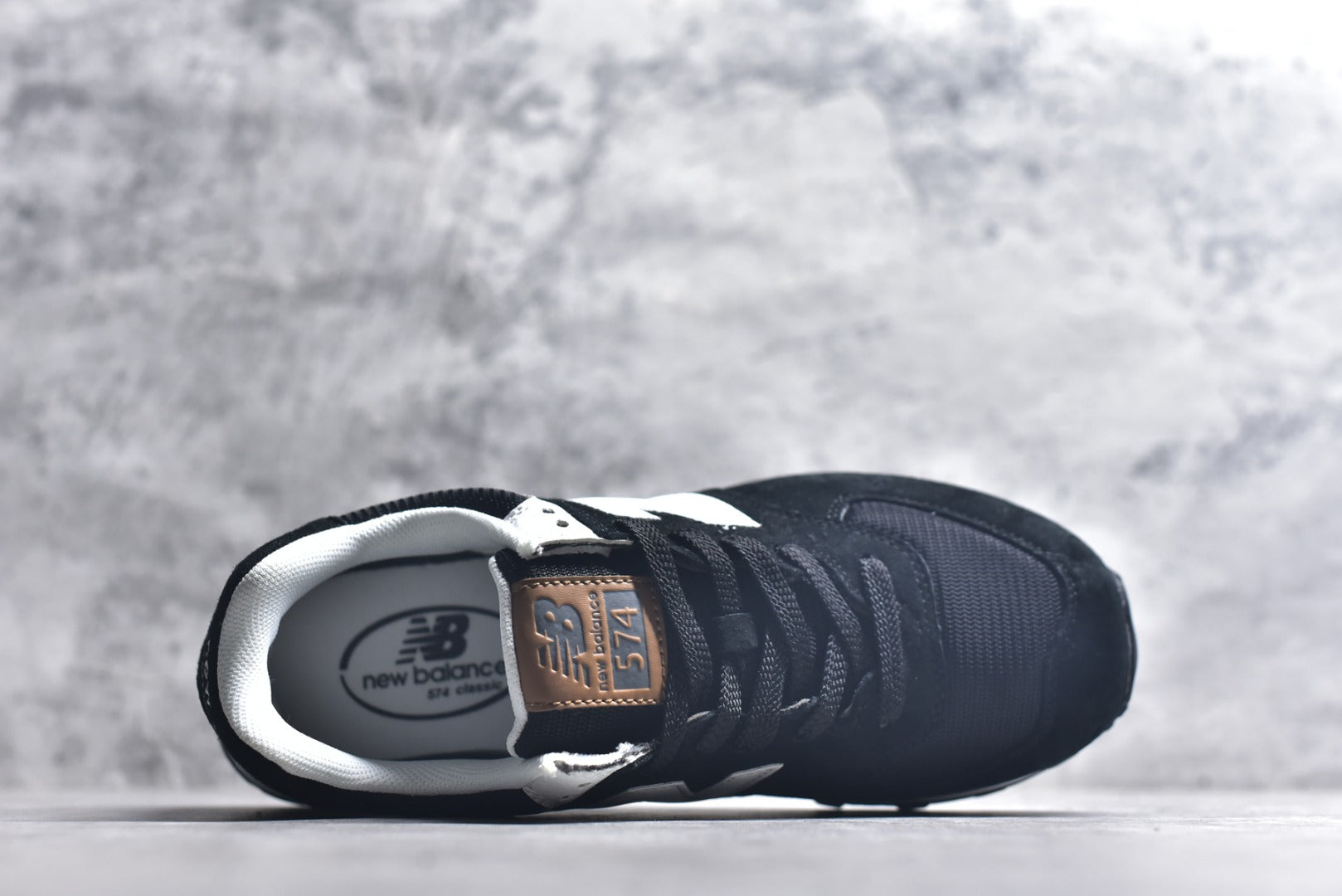 New Balance NB574 Low-Top Retro Casual Running Shoe ML574UC