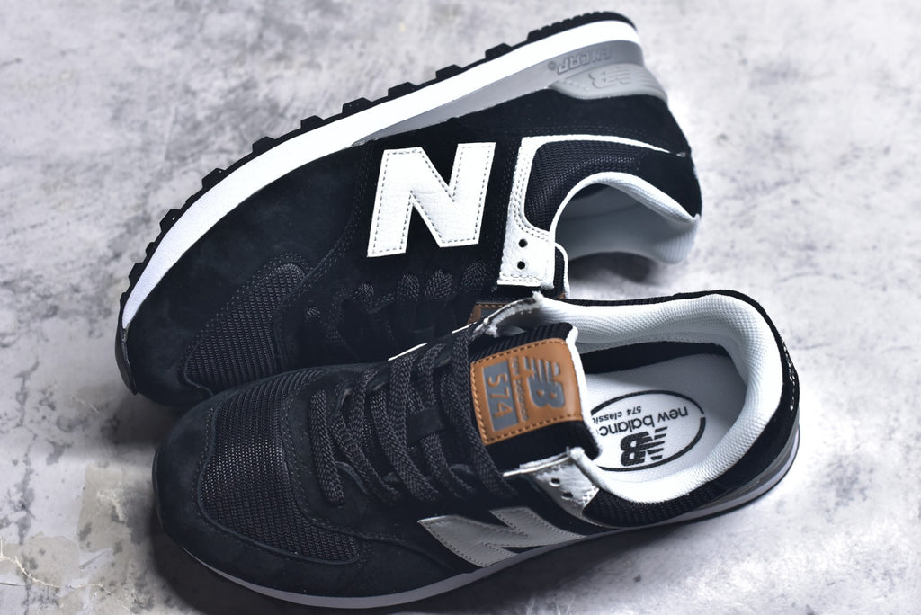 New Balance NB574 Low-Top Retro Casual Running Shoe ML574UC