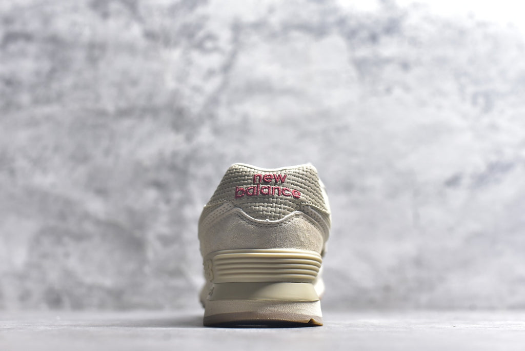 New Balance NB574 Low-Top Retro Casual Running Shoe U5742EB