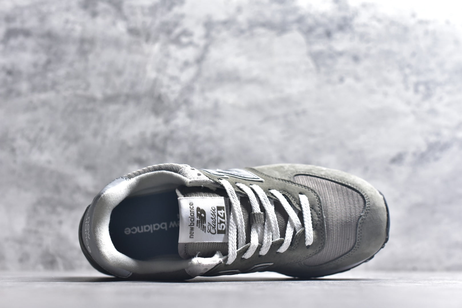 New Balance NB574 Low-Top Retro Casual Running Shoe ML574EVG