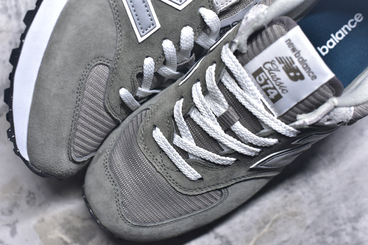 New Balance NB574 Low-Top Retro Casual Running Shoe ML574EVG