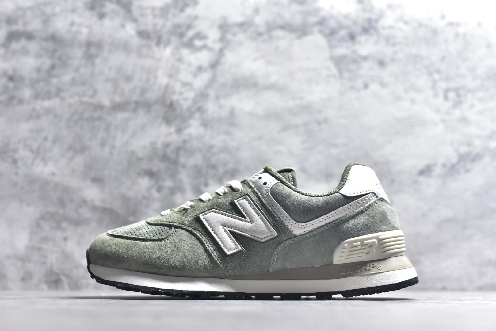 New Balance NB574 Low-Top Retro Casual Running Shoe U574GCE