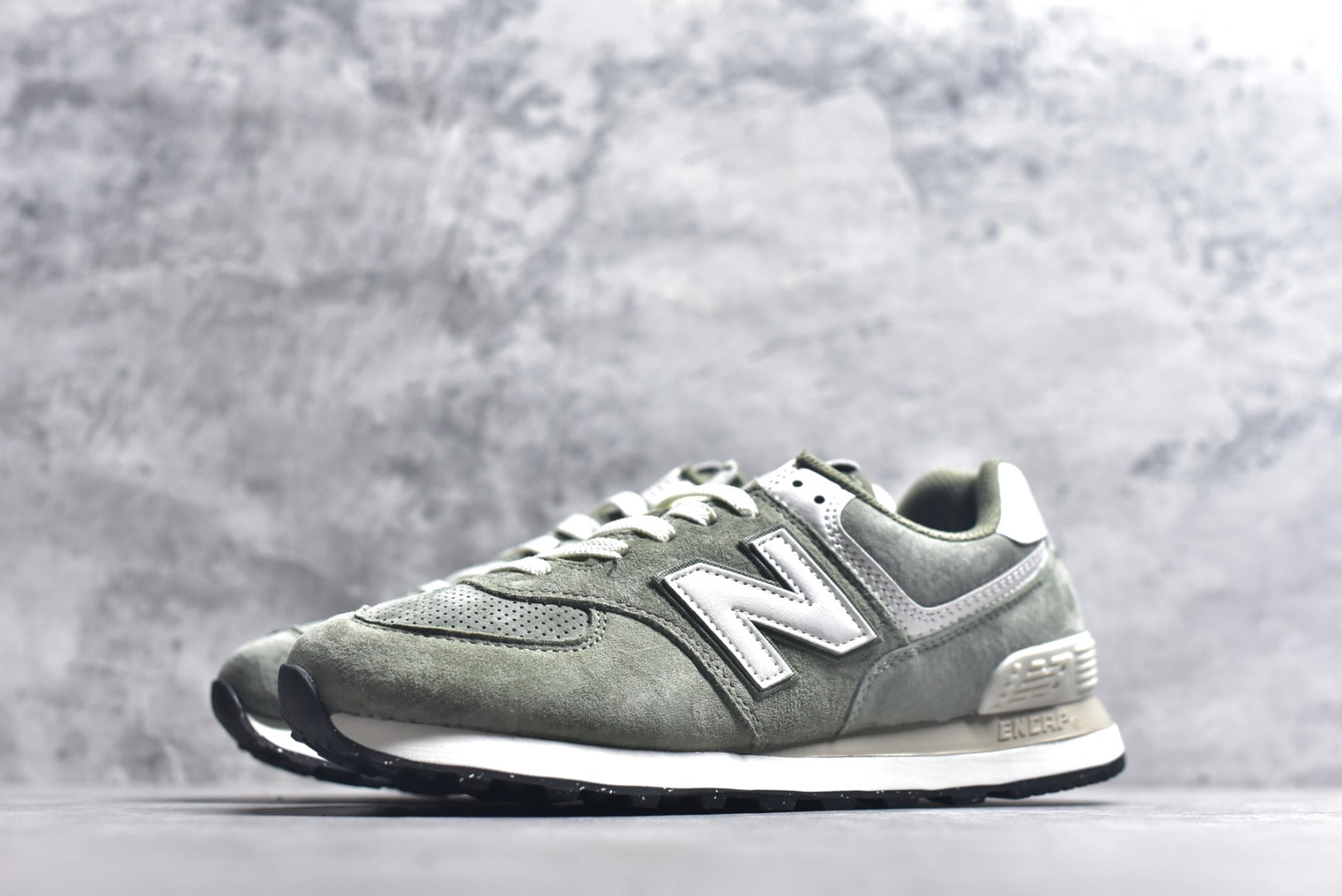 New Balance NB574 Low-Top Retro Casual Running Shoe U574GCE