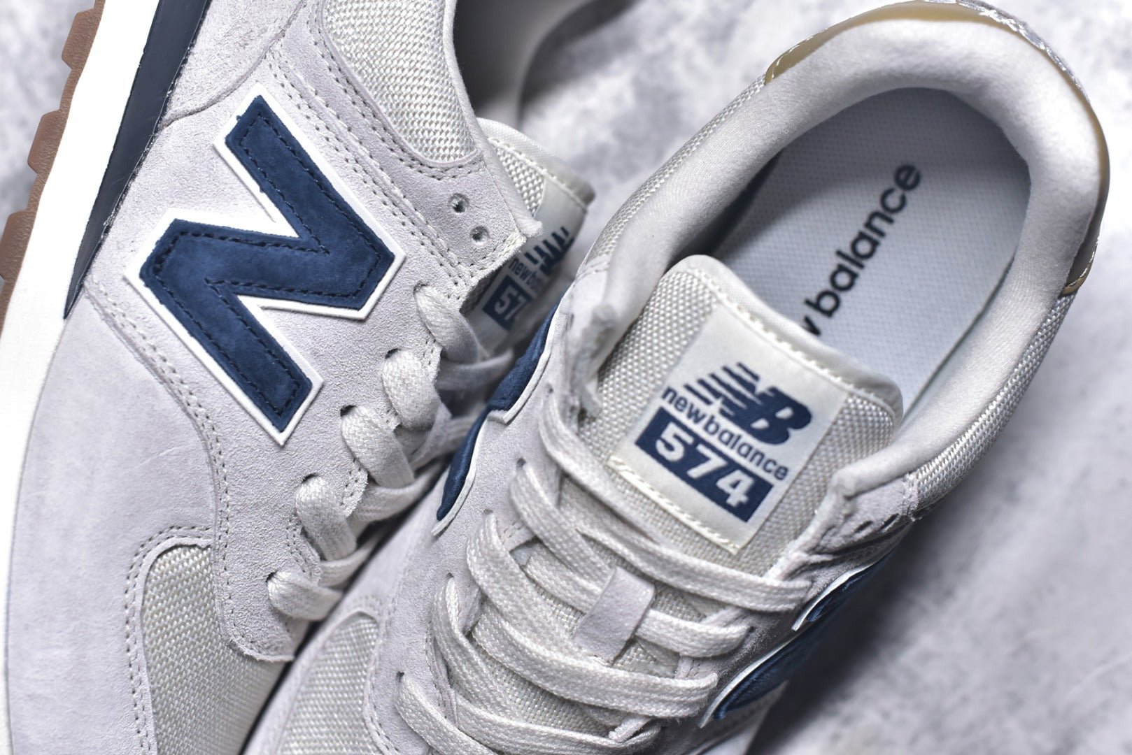 New Balance NB574 Low-Top Retro Casual Running Shoe ML574LGI