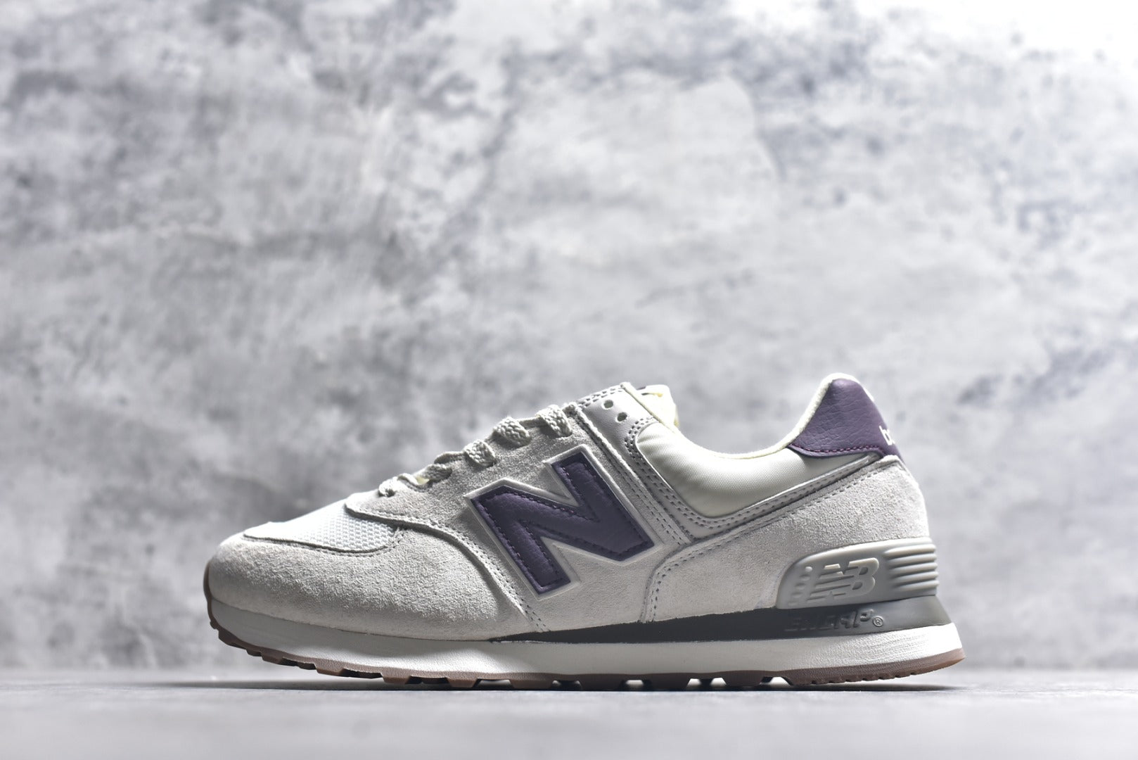 New Balance NB574 Low-Top Retro Casual Running Shoe ML574RCF