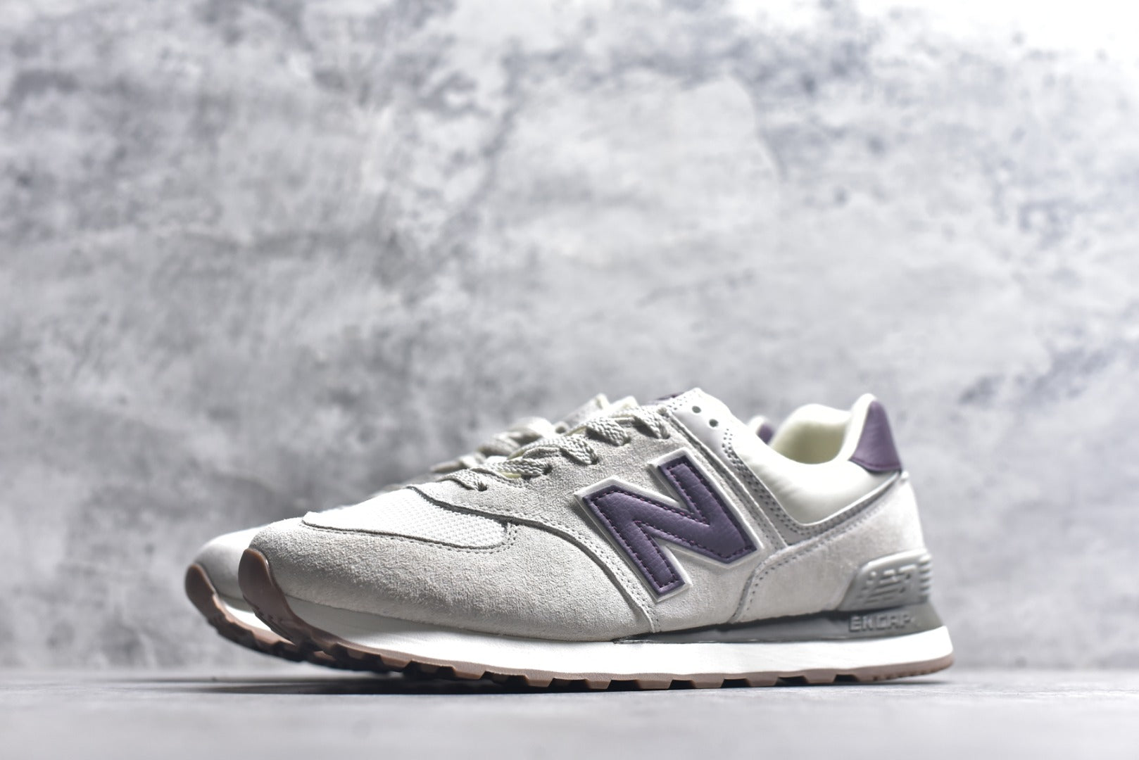 New Balance NB574 Low-Top Retro Casual Running Shoe ML574RCF