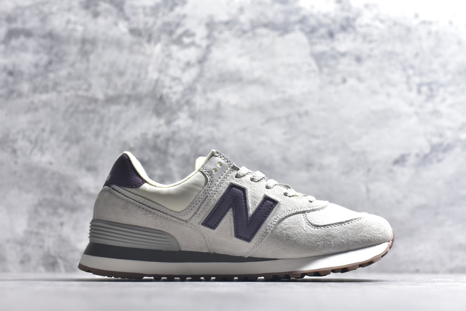 New Balance NB574 Low-Top Retro Casual Running Shoe ML574RCF