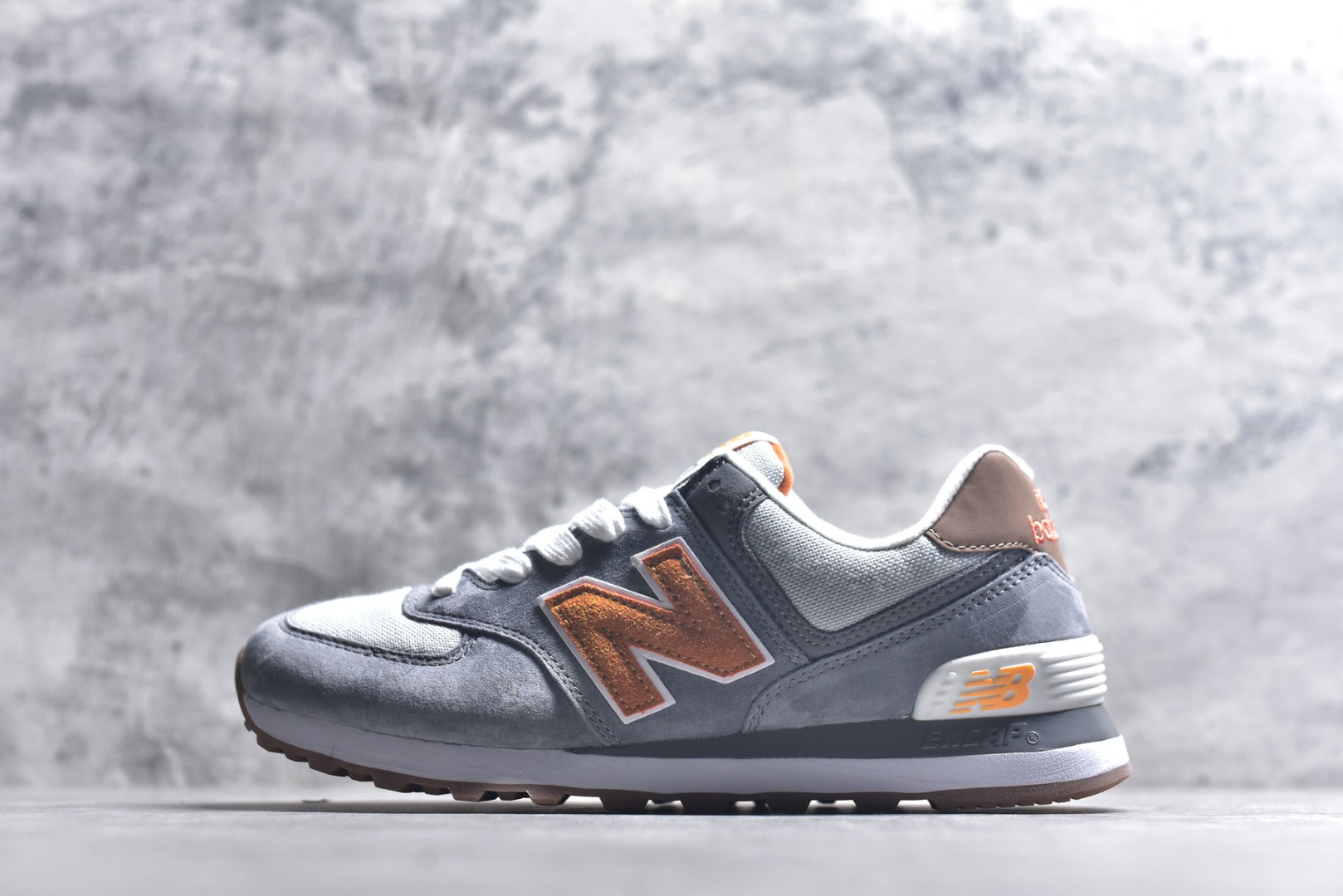 New Balance NB574 Low-Top Retro Casual Running Shoe ML574PIB