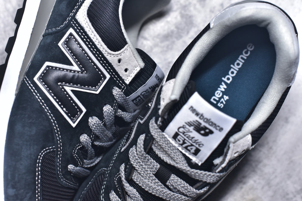 New Balance NB574 Low-Top Retro Casual Running Shoe ML574EVB