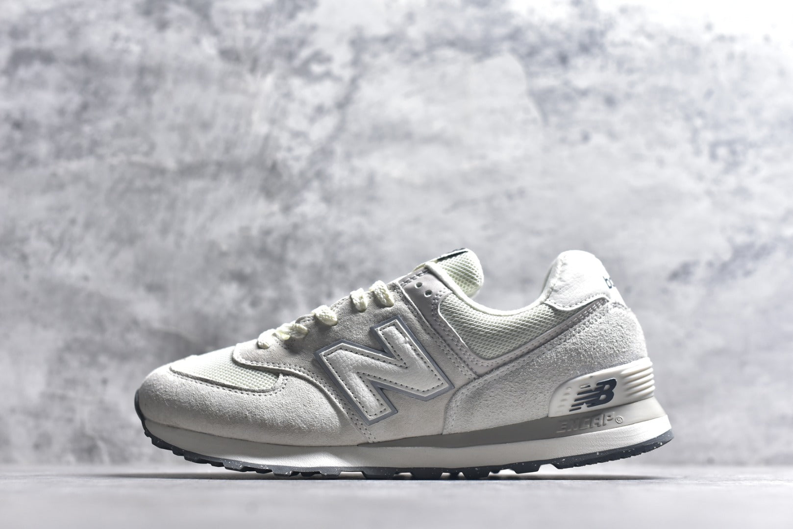 New Balance NB574 Low-Top Retro Casual Running Shoe U574LS2