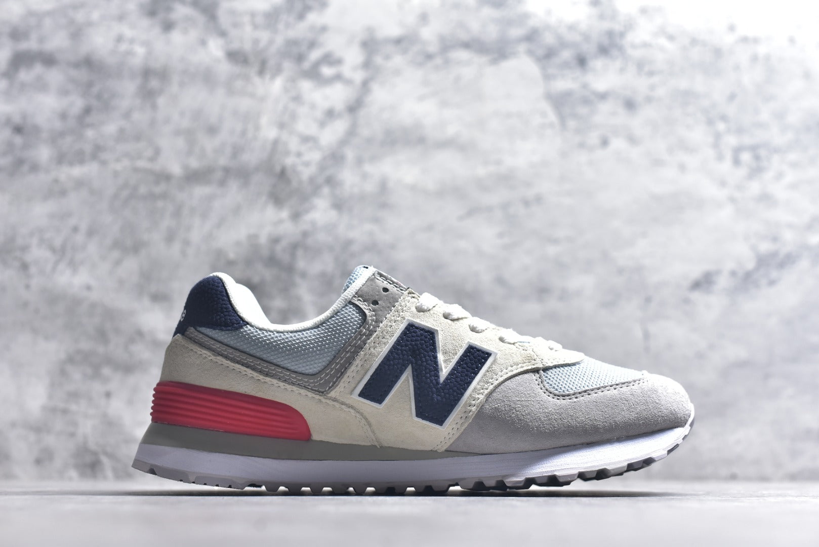 New Balance NB574 Low-Top Retro Casual Running Shoe ML574UJD