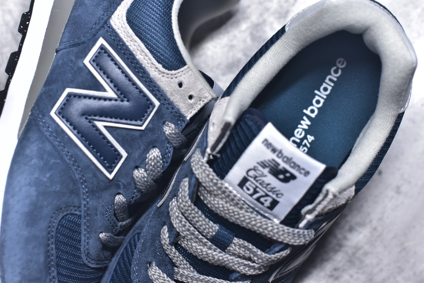 New Balance NB574 Low-Top Retro Casual Running Shoe ML574EVN