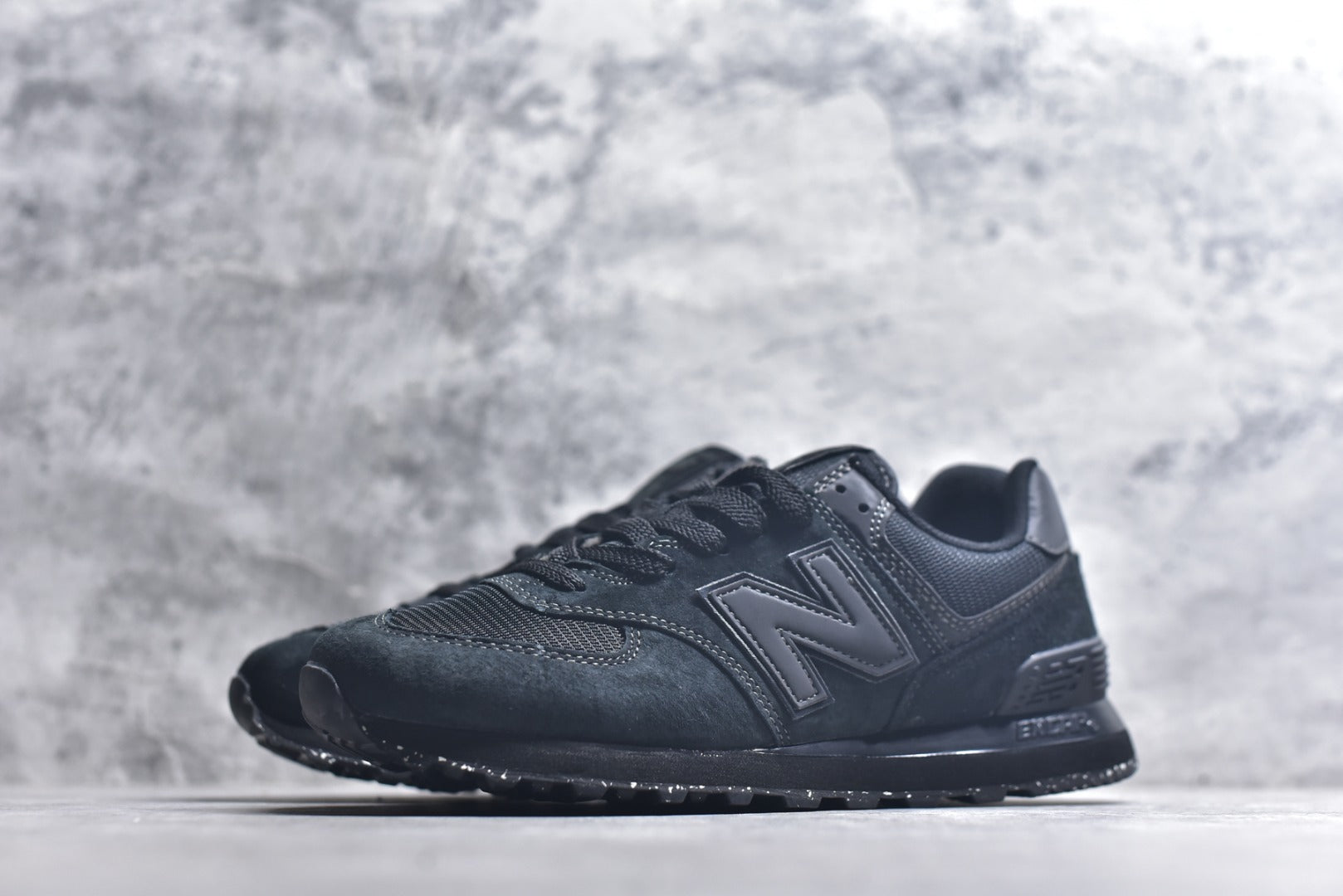 New Balance NB574 Low-Top Retro Casual Running Shoe ML574EVE