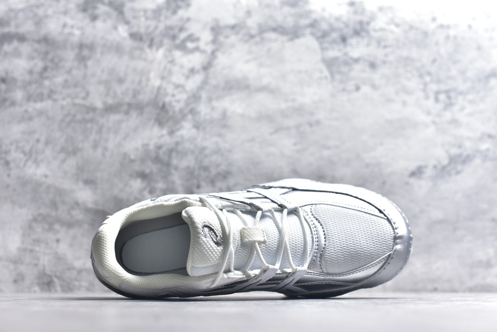 ASICS Hypersync Trainer 1203A879-100 — Versatile Lightweight Flat-Sole Sneaker