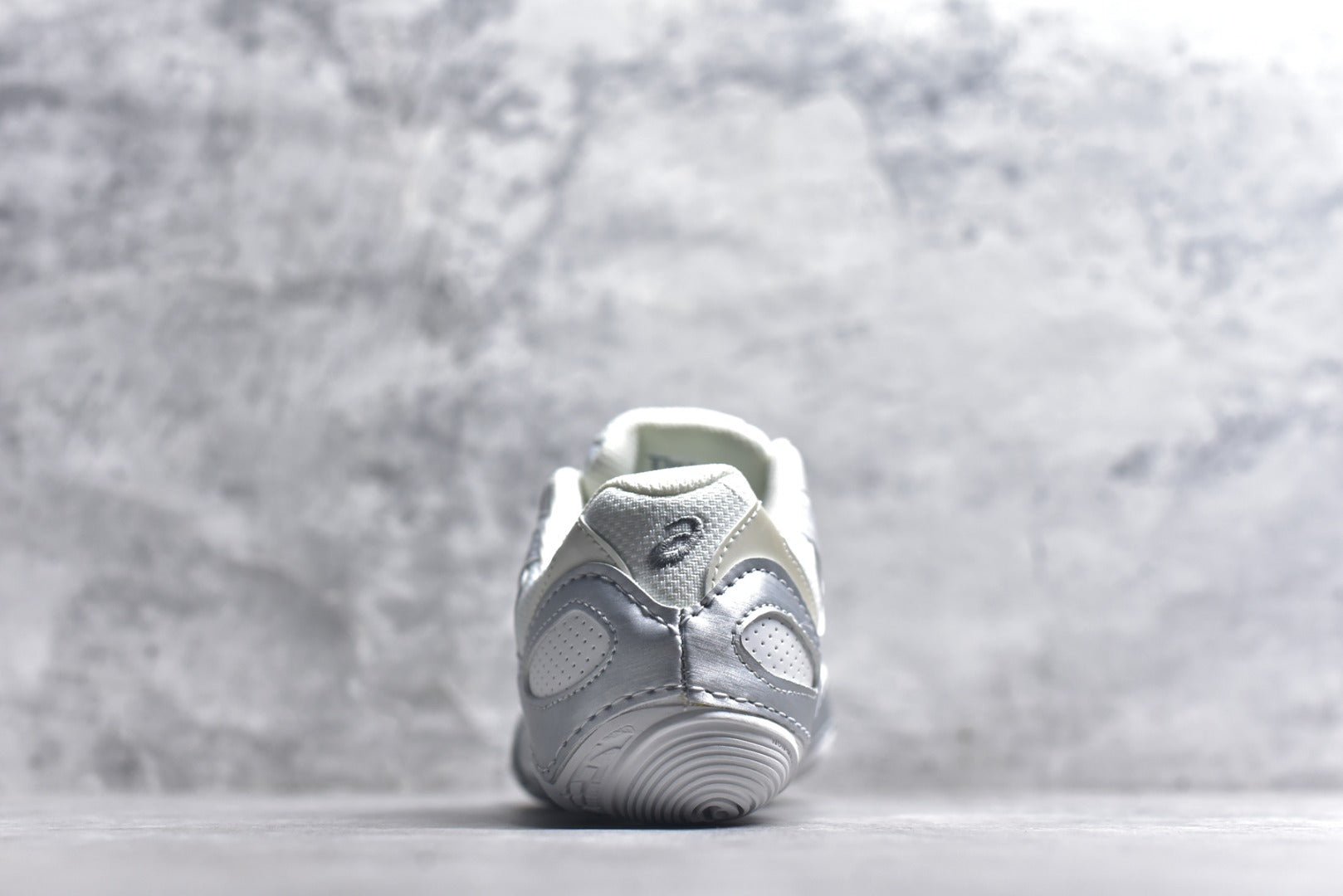 ASICS Hypersync Trainer 1203A879-100 — Versatile Lightweight Flat-Sole Sneaker