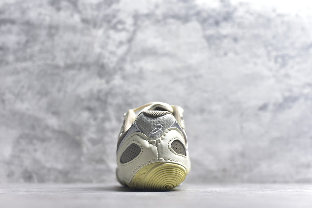 ASICS Hypersync Low-Profile Training Sneaker 1203A879-250