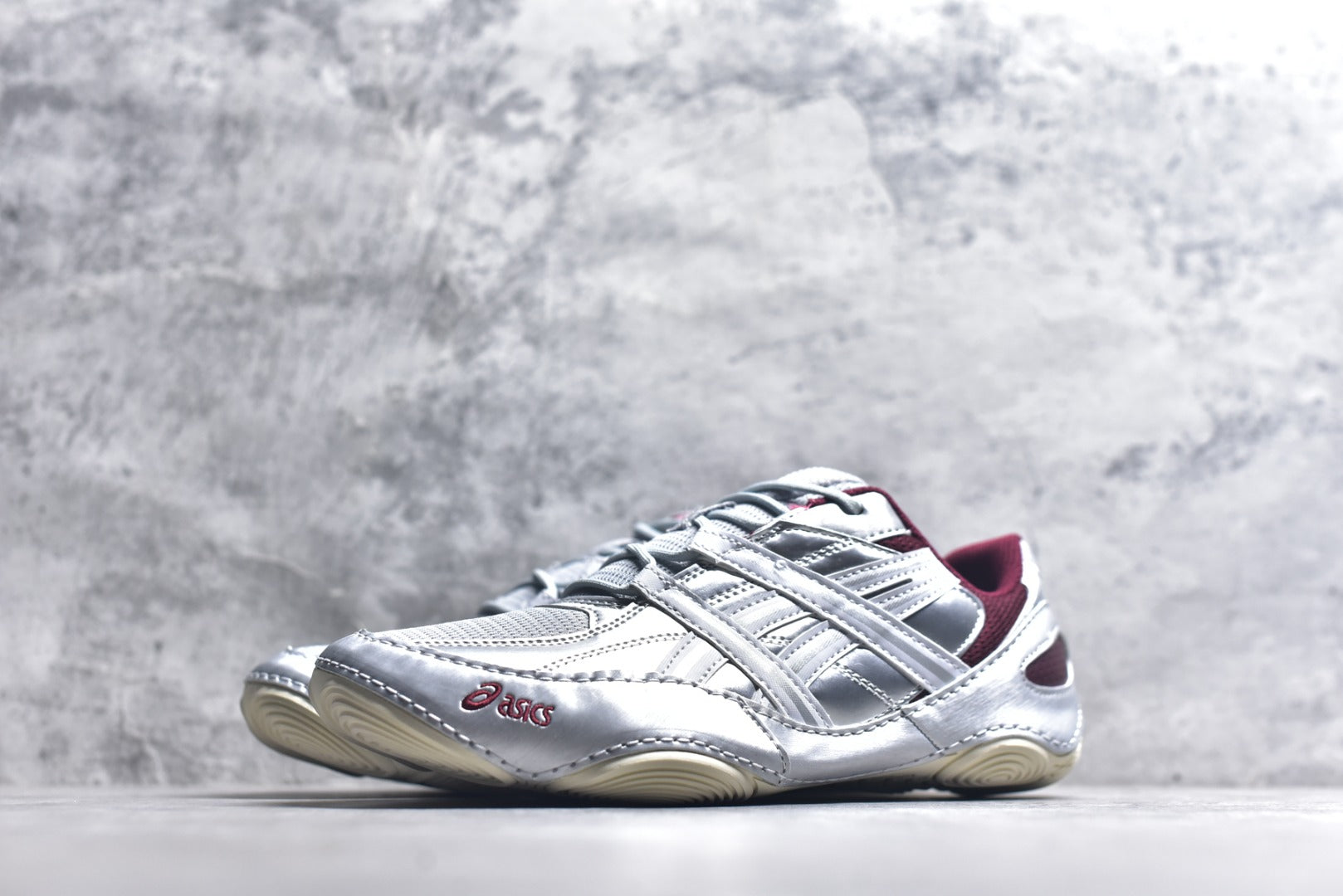 ASICS Hypersync Low-Profile Training Sneaker 1203A879-020