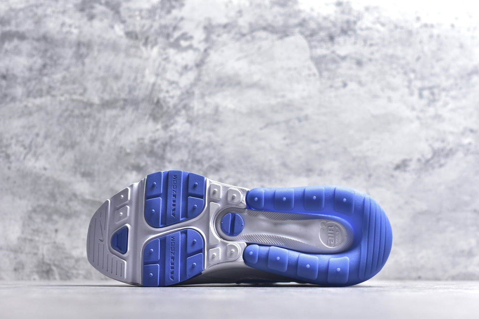 Nike Air Max 270 Premium Lifestyle Running Sneaker IO9884-107