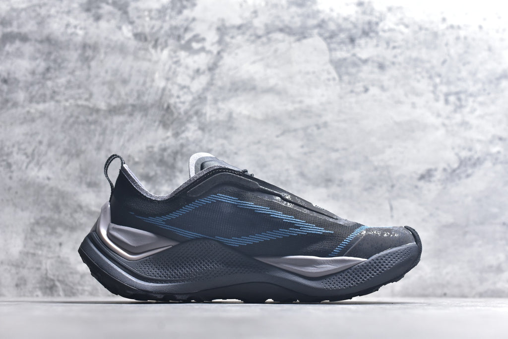 Adidas Holo Peak Low-Top Trail Running Sneaker KI1526