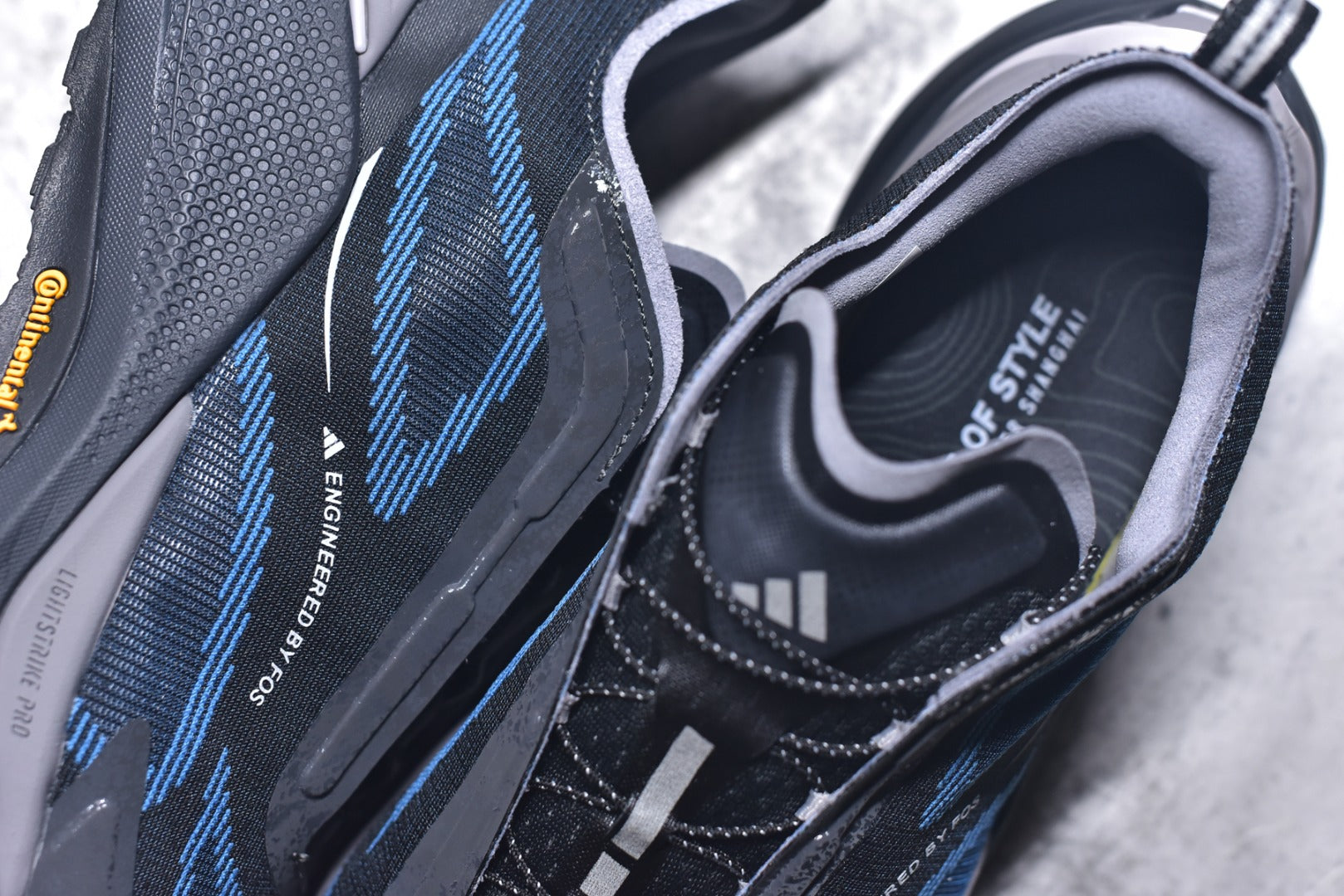 Adidas Holo Peak Low-Top Trail Running Sneaker KI1526