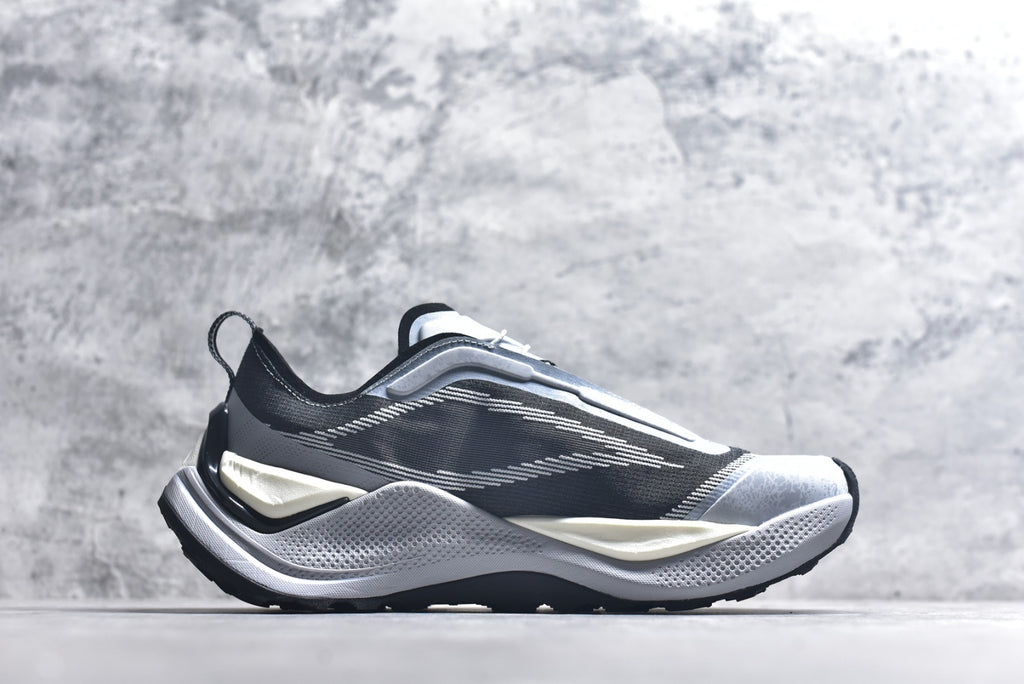 Adidas Holo Peak Low-Top Trail Running Sneaker KI1525