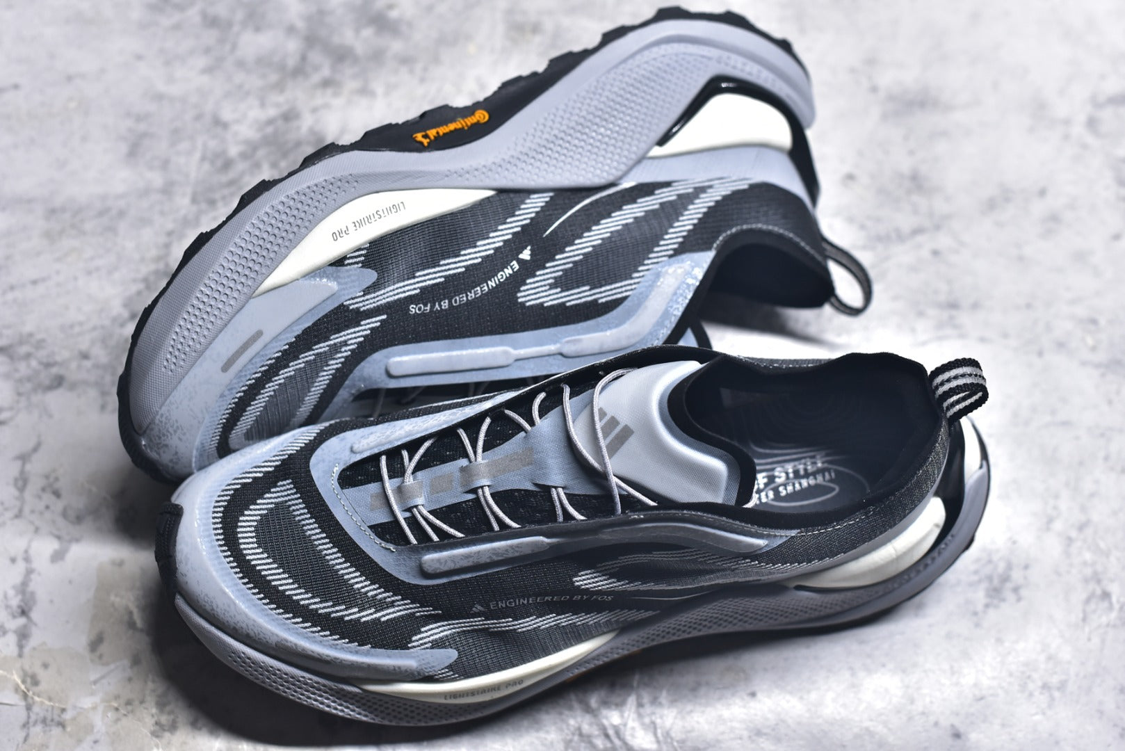 Adidas Holo Peak Low-Top Trail Running Sneaker KI1525