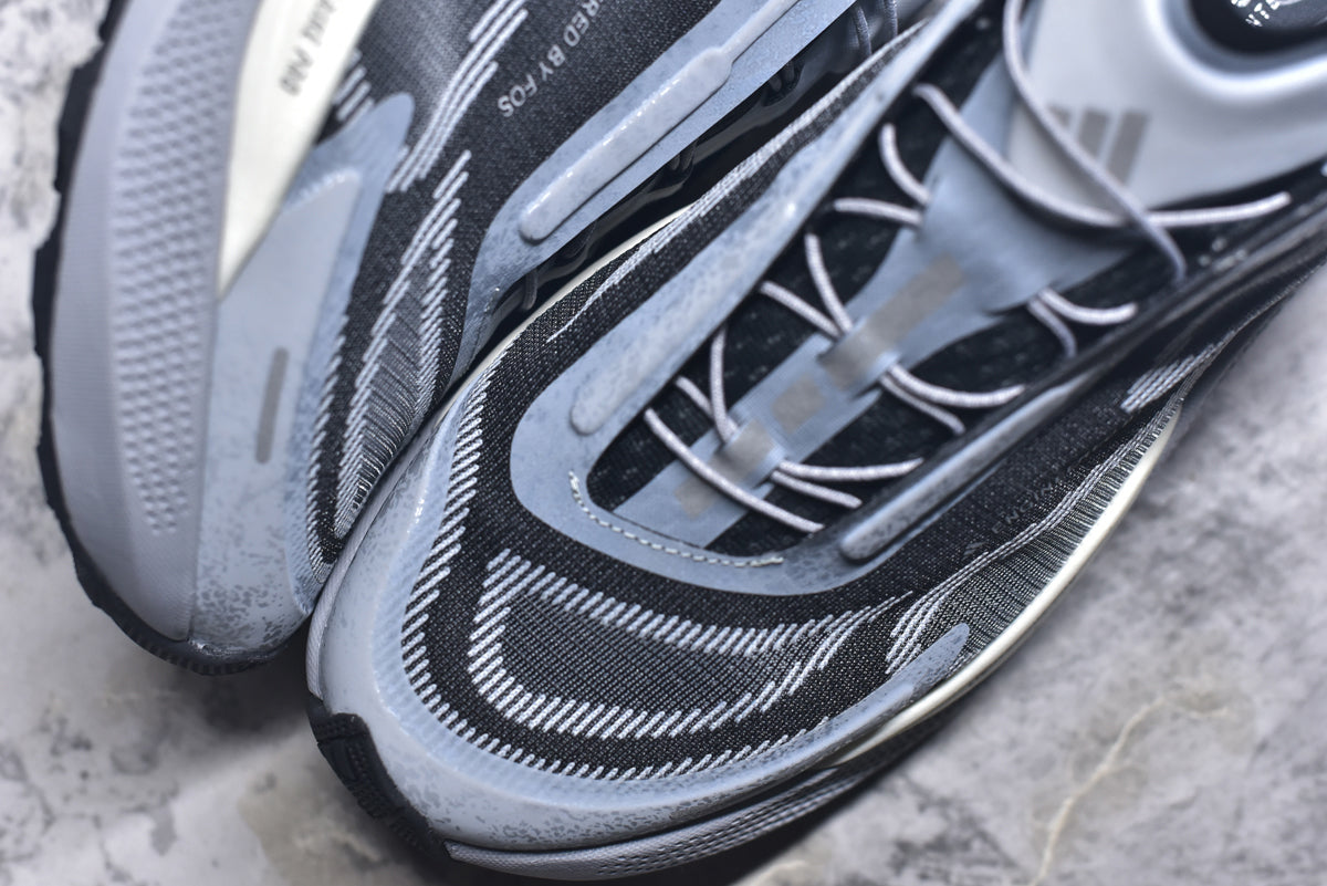 Adidas Holo Peak Low-Top Trail Running Sneaker KI1525