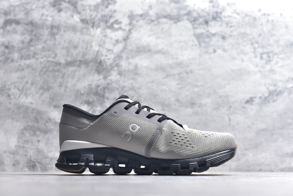 On Cloud X 4 Low-Top Running Sneaker 3ME30042532