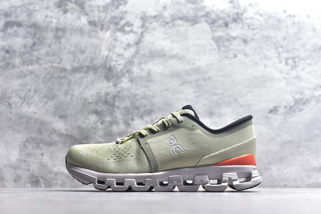 On Cloud X 4 Low-Top Running Sneaker 3ME30043082