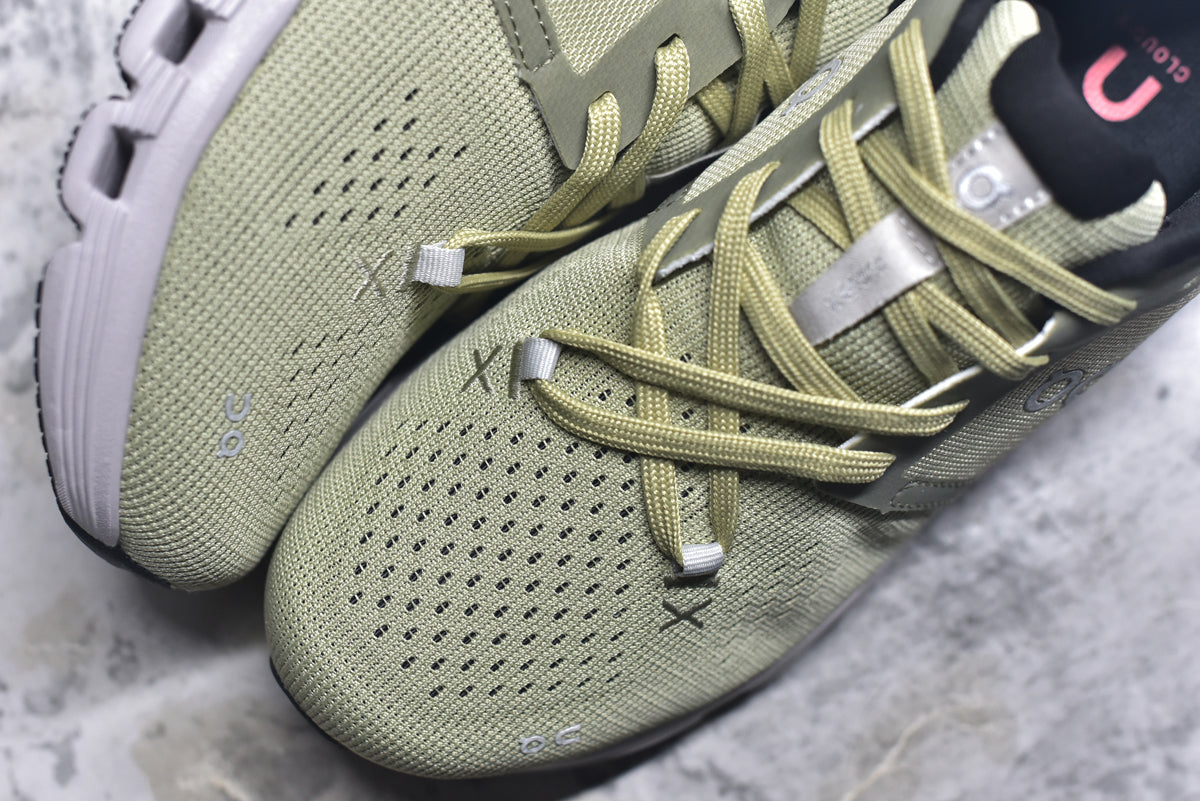 On Cloud X 4 Low-Top Running Sneaker 3ME30043082