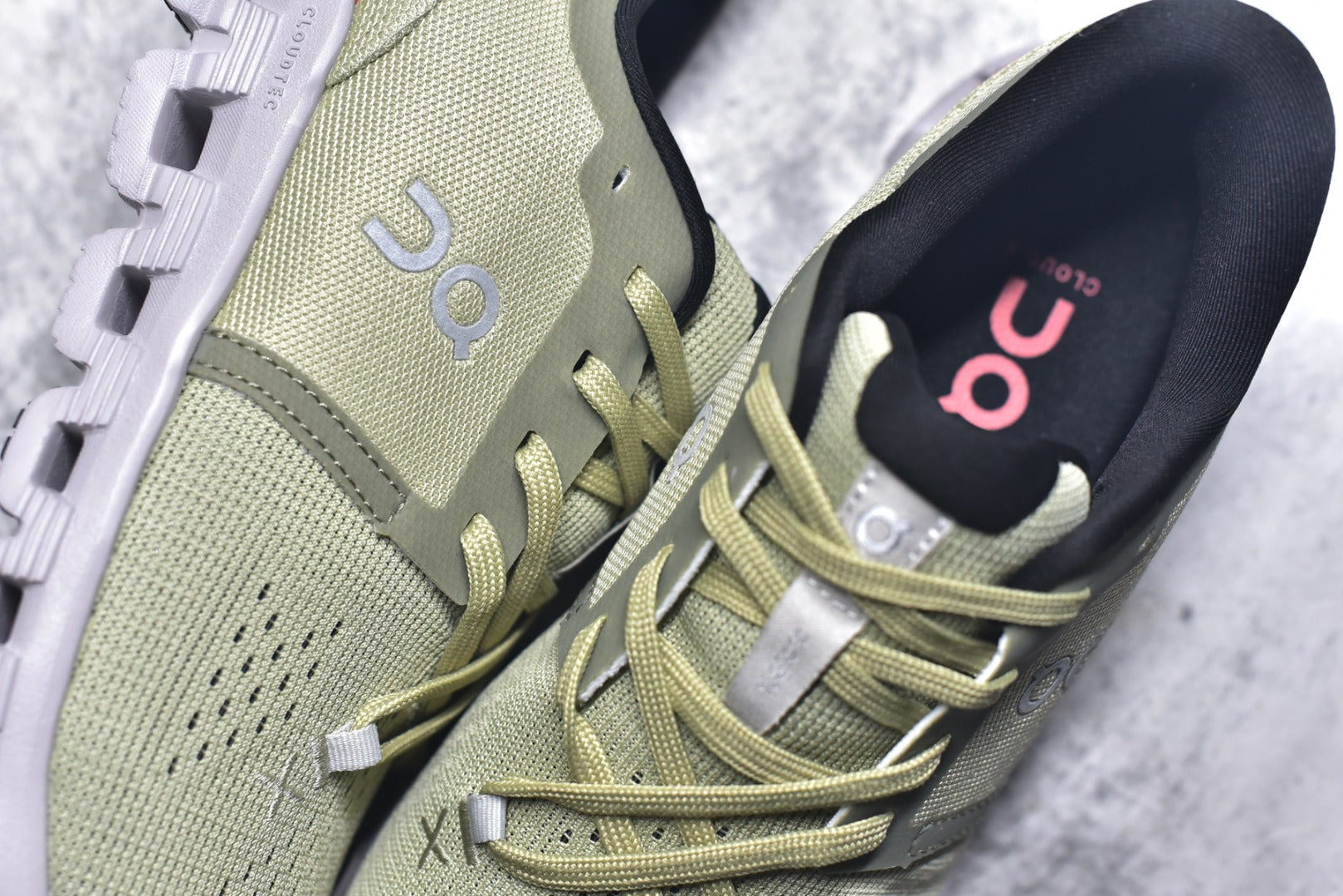 On Cloud X 4 Low-Top Running Sneaker 3ME30043082