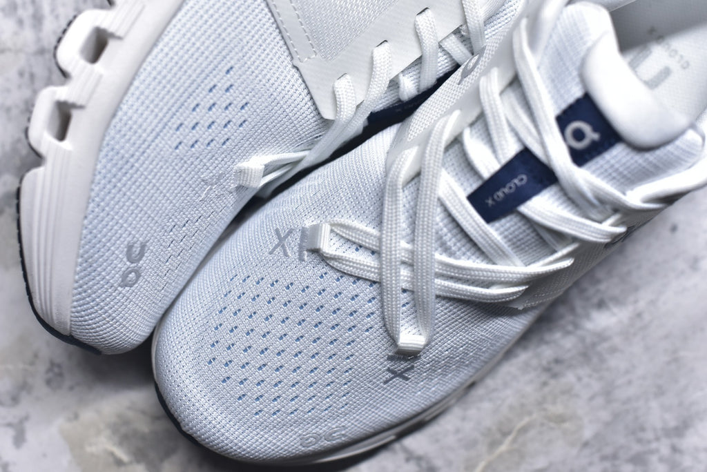On Cloud X 4 Women's Low-Top Running Sneaker 3WE30073559