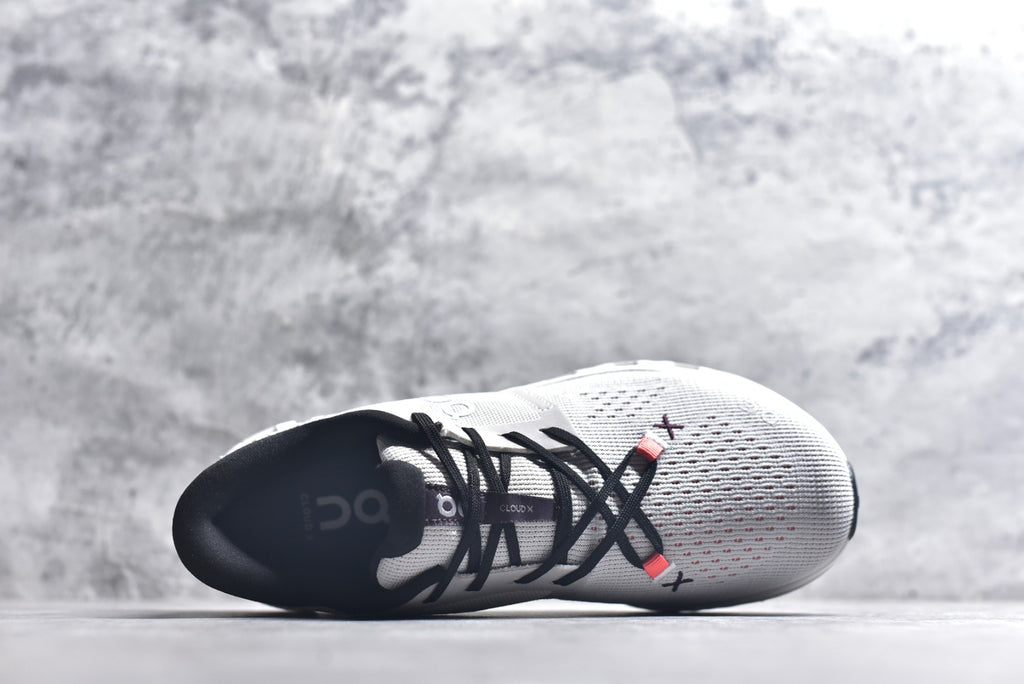 On Cloud X 4 Women's Low-Top Running Sneaker 3WE30072905
