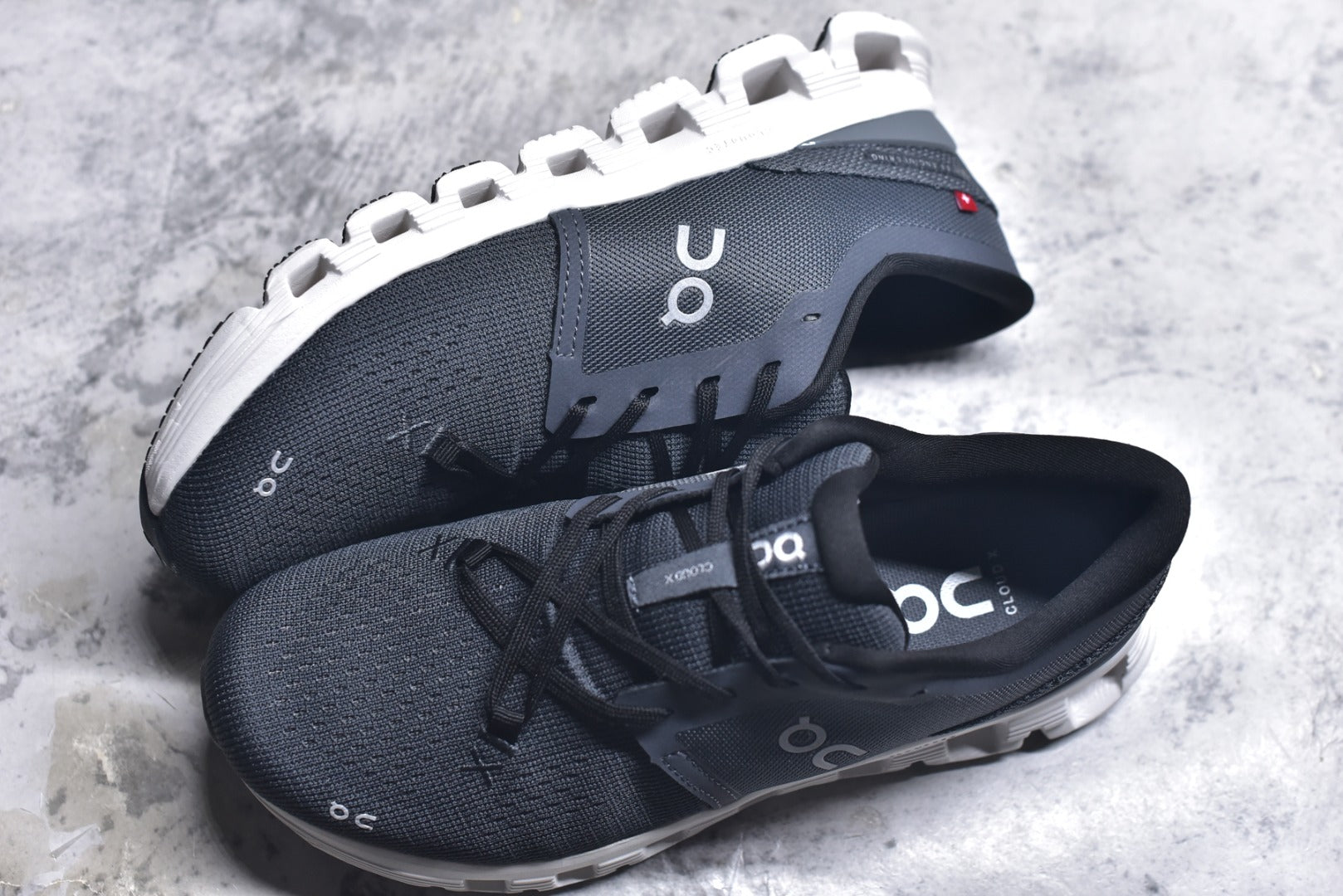 On Cloud X 4 Low-Top Running Sneaker 3ME30043558