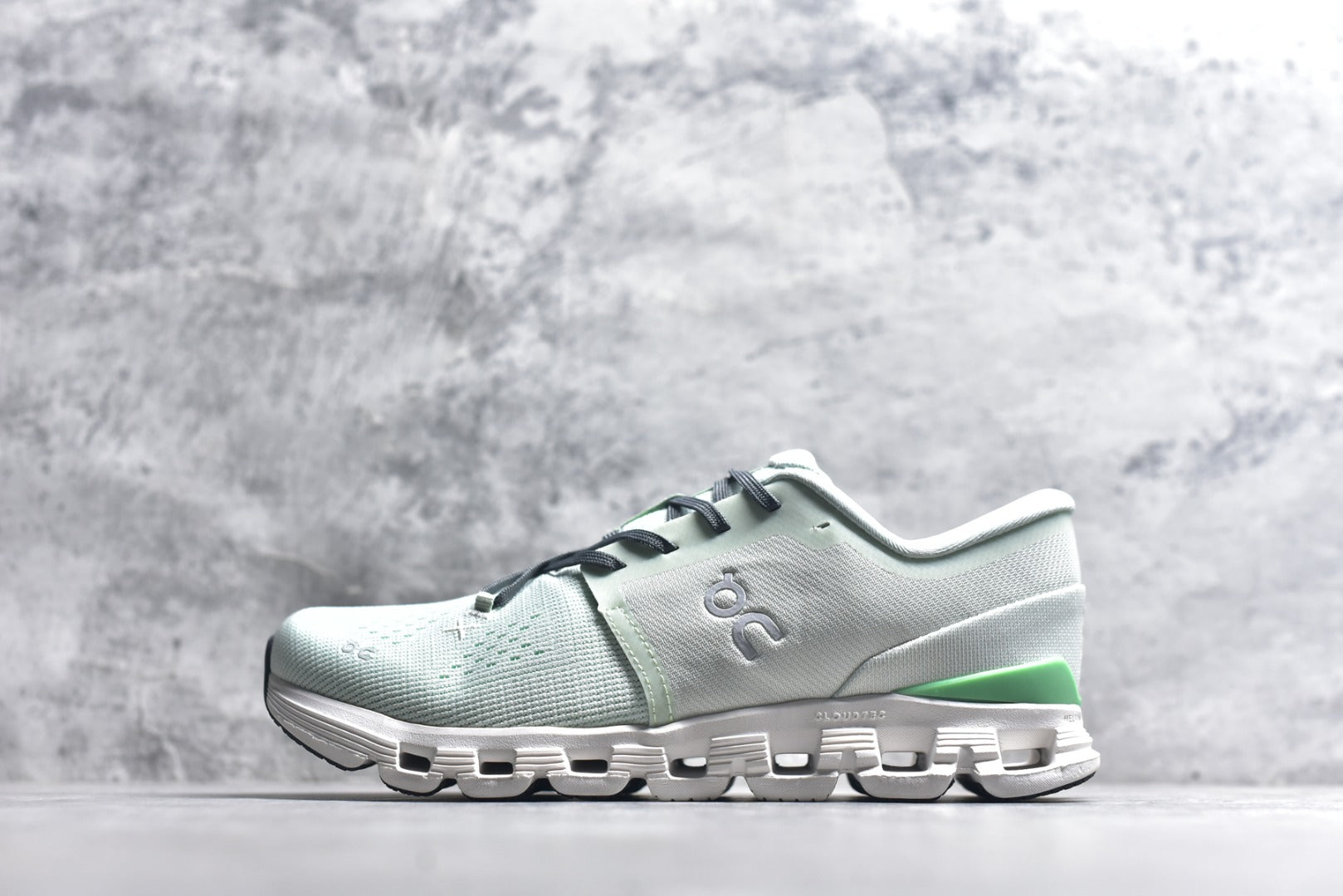 On Cloud X 4 Women's Low-Top Running Sneaker 3WE30073088