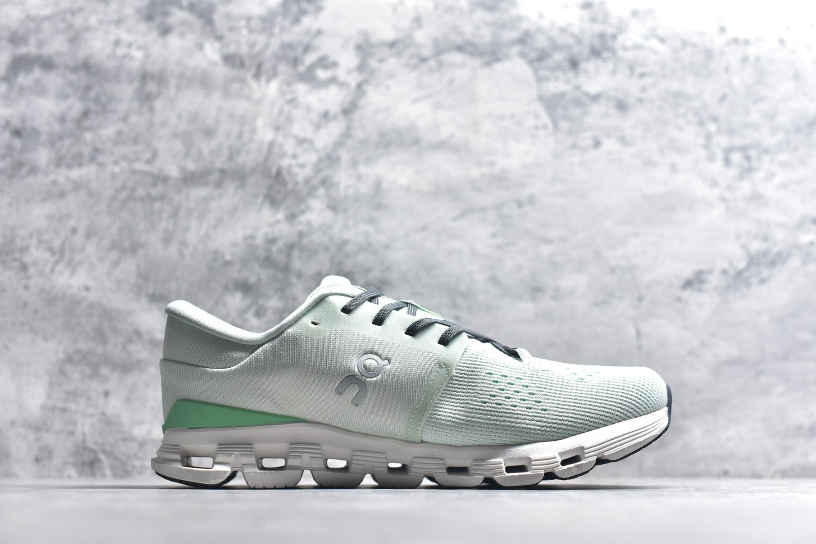 On Cloud X 4 Women's Low-Top Running Sneaker 3WE30073088