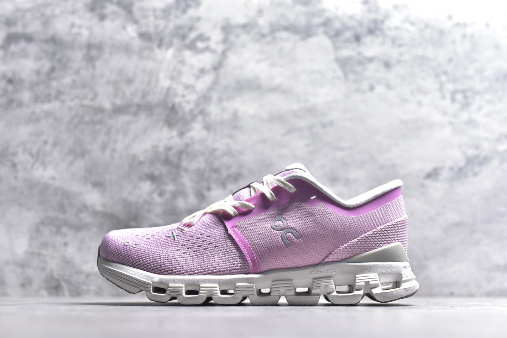 On Cloud X 4 Women's Low-Top Running Sneaker 3WE30073561