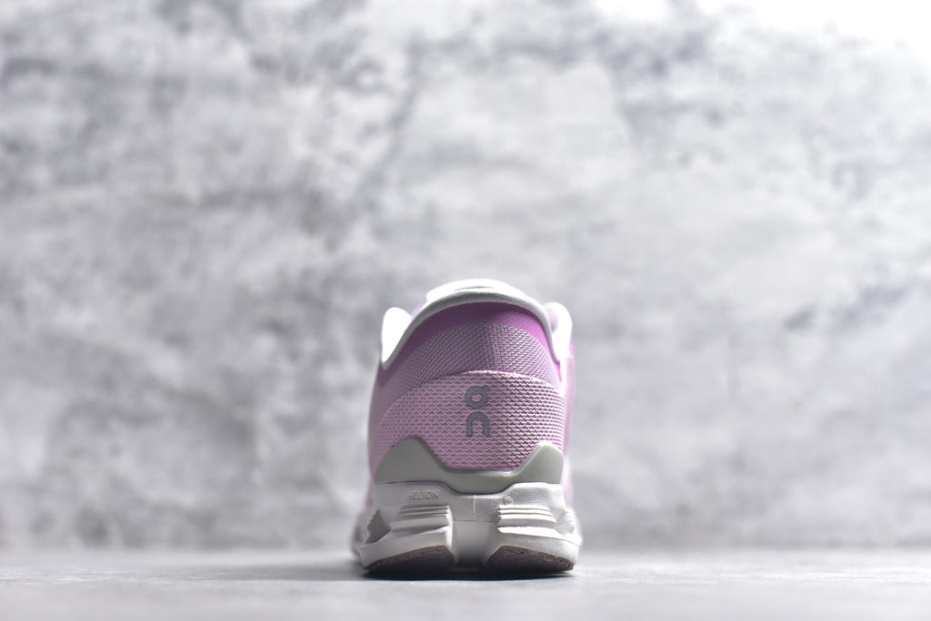On Cloud X 4 Women's Low-Top Running Sneaker 3WE30073561