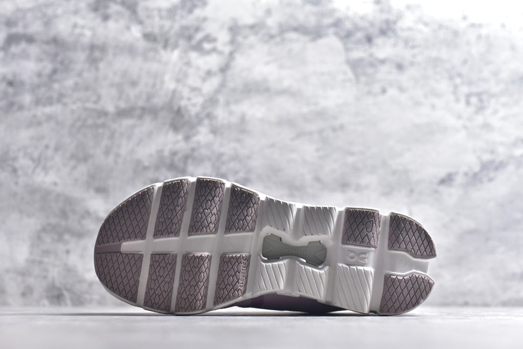 On Cloud X 4 Women's Low-Top Running Sneaker 3WE30073561