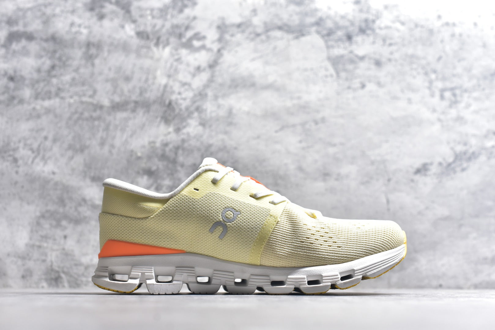 On Cloud X 4 Women's Low-Top Running Sneaker 3WE30073560