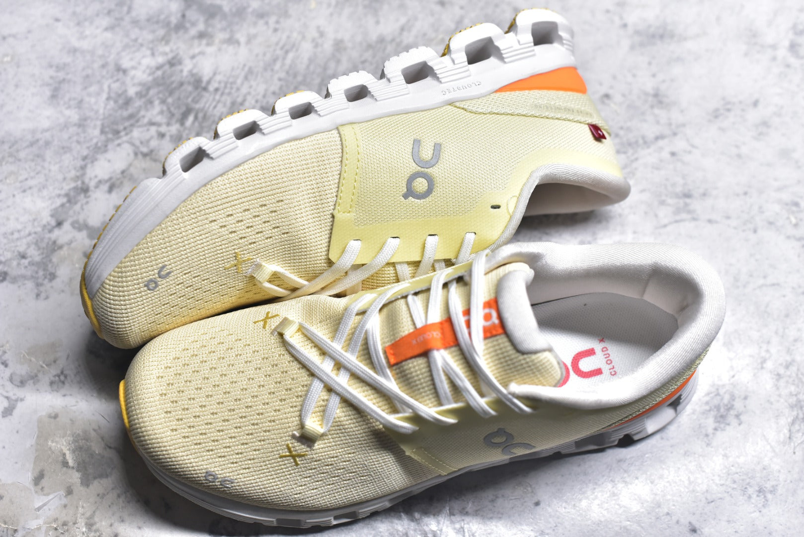 On Cloud X 4 Women's Low-Top Running Sneaker 3WE30073560