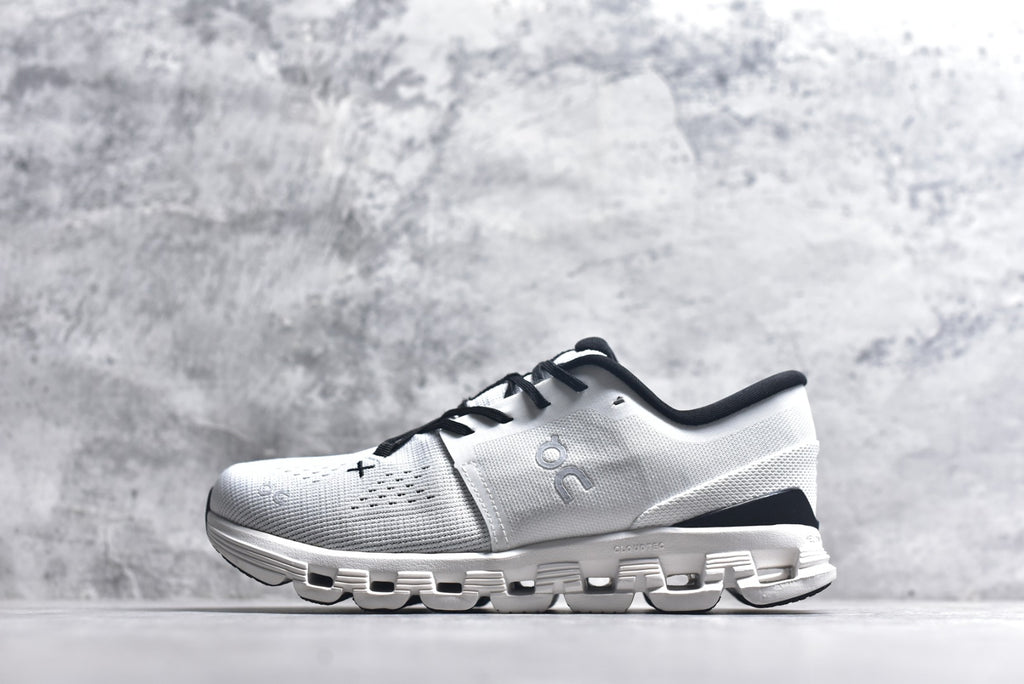 On Cloud X 4 Low-Top Running Sneaker 3ME30040791