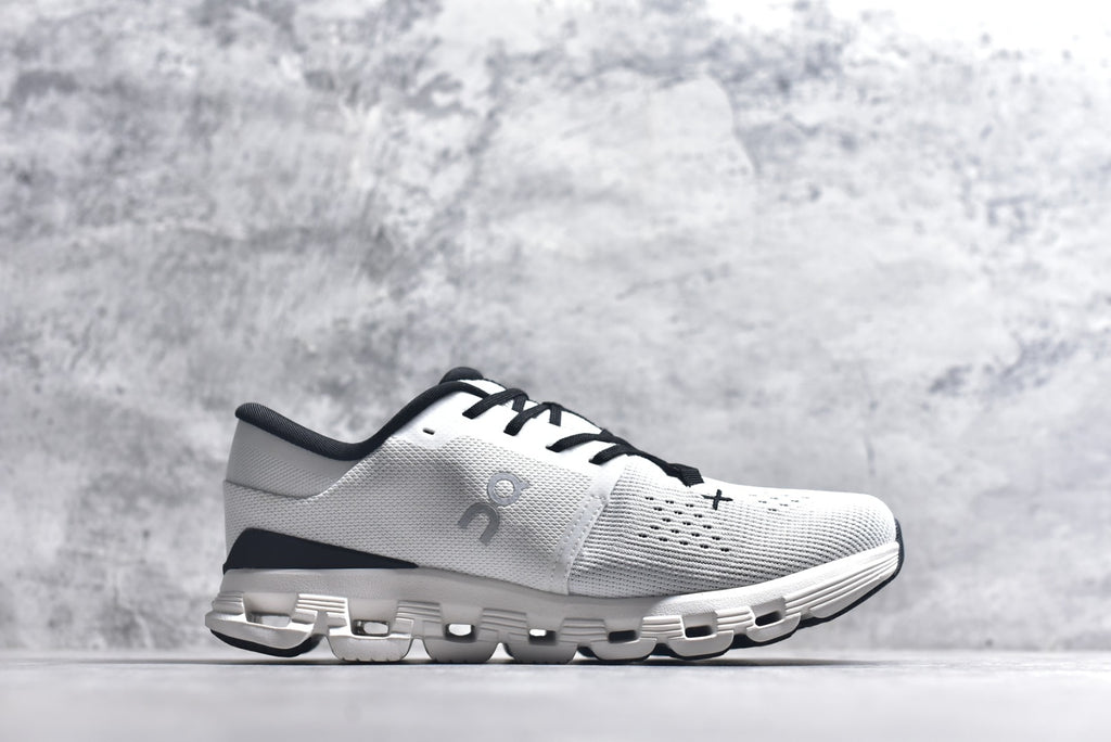 On Cloud X 4 Low-Top Running Sneaker 3ME30040791