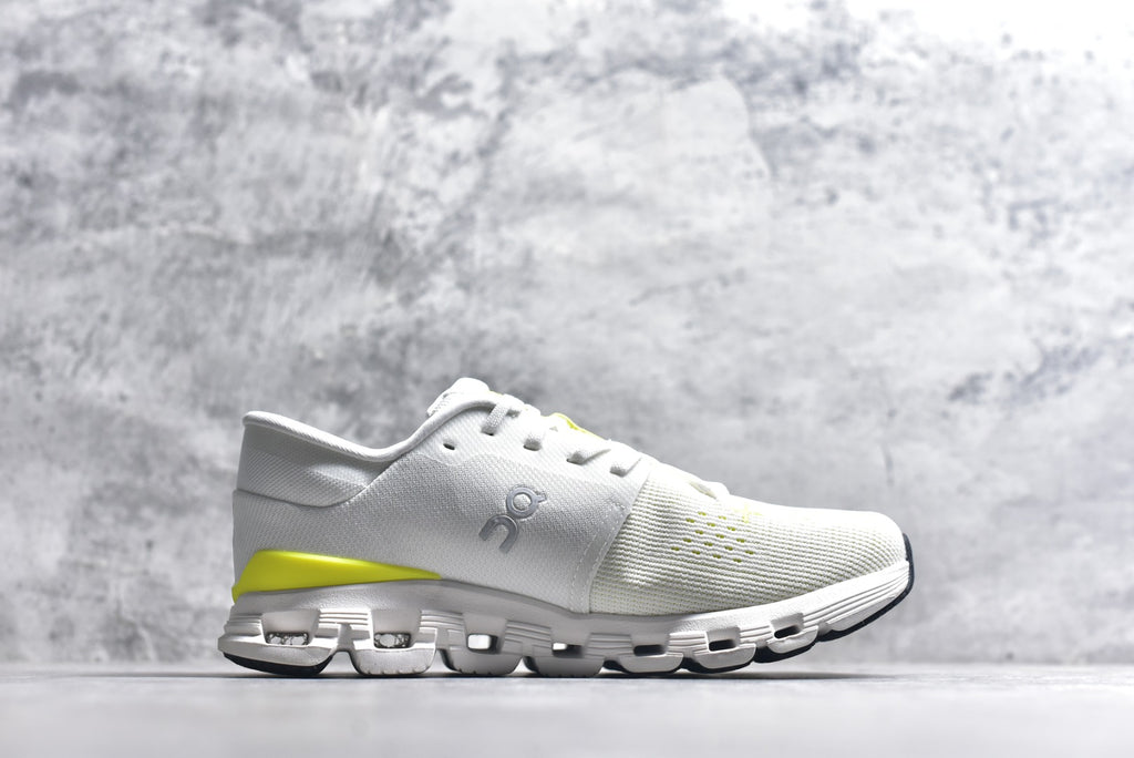 On Cloud X 4 Low-Top Running Sneaker 3ME30043072