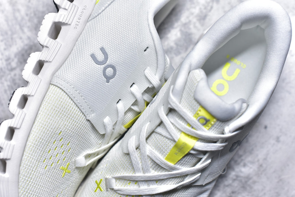 On Cloud X 4 Low-Top Running Sneaker 3ME30043072
